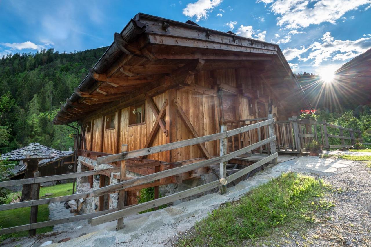 Vila Mas Antico Molino Livo  Exteriér fotografie